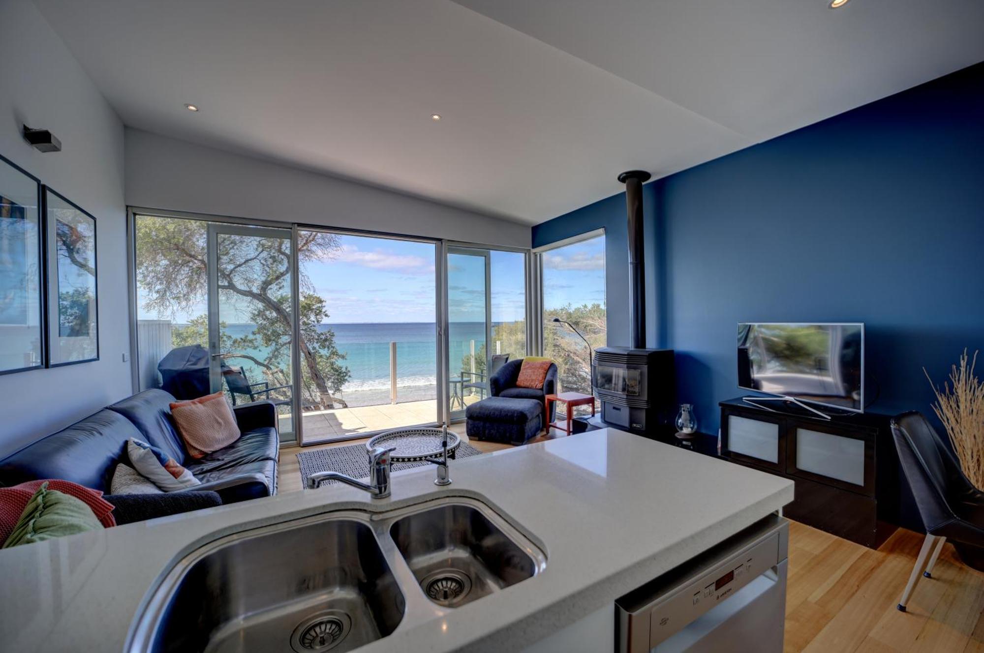 Battery Cove Beach Front Apartment 포트페어리 외부 사진